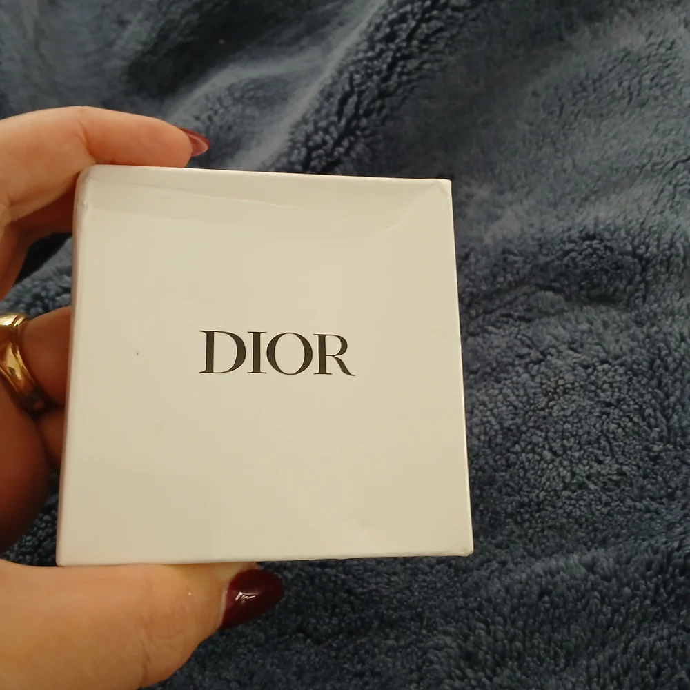 Dior elegant compact